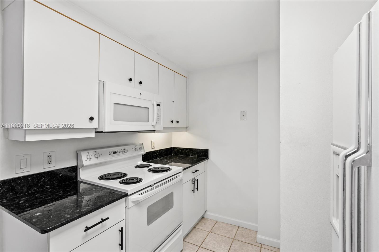 701 Brickell Key Boulevard, Unit 1911 Miami, FL 33131 - Photo 23 of 75