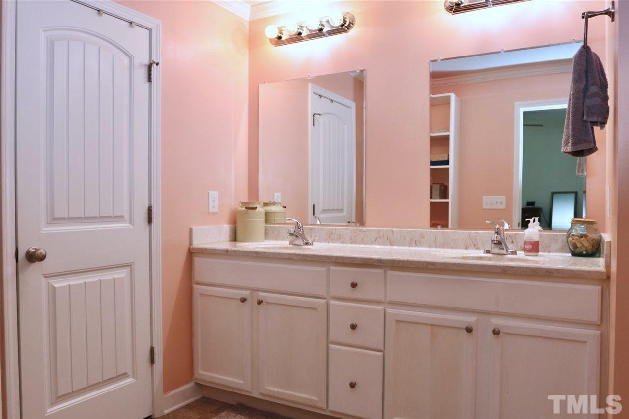 716 Old Farm Road Graham, NC 27253 - Photo 13 of 23 Gallery Image 13