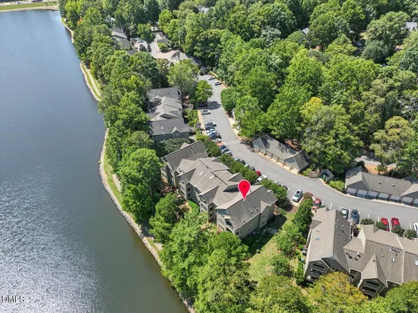 $389,900 | 317 Glen Echo Lane, Cary, NC 27518