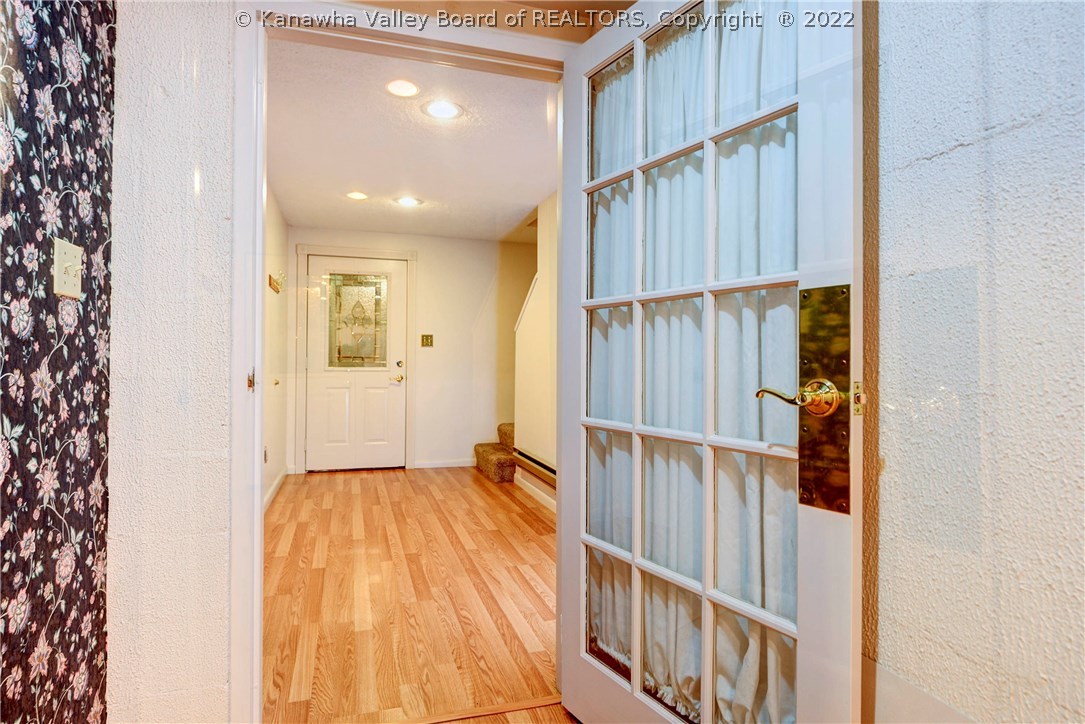 1558 Nottingham Road Charleston, WV 25314 - Photo 26 of 30 Gallery Image 26
