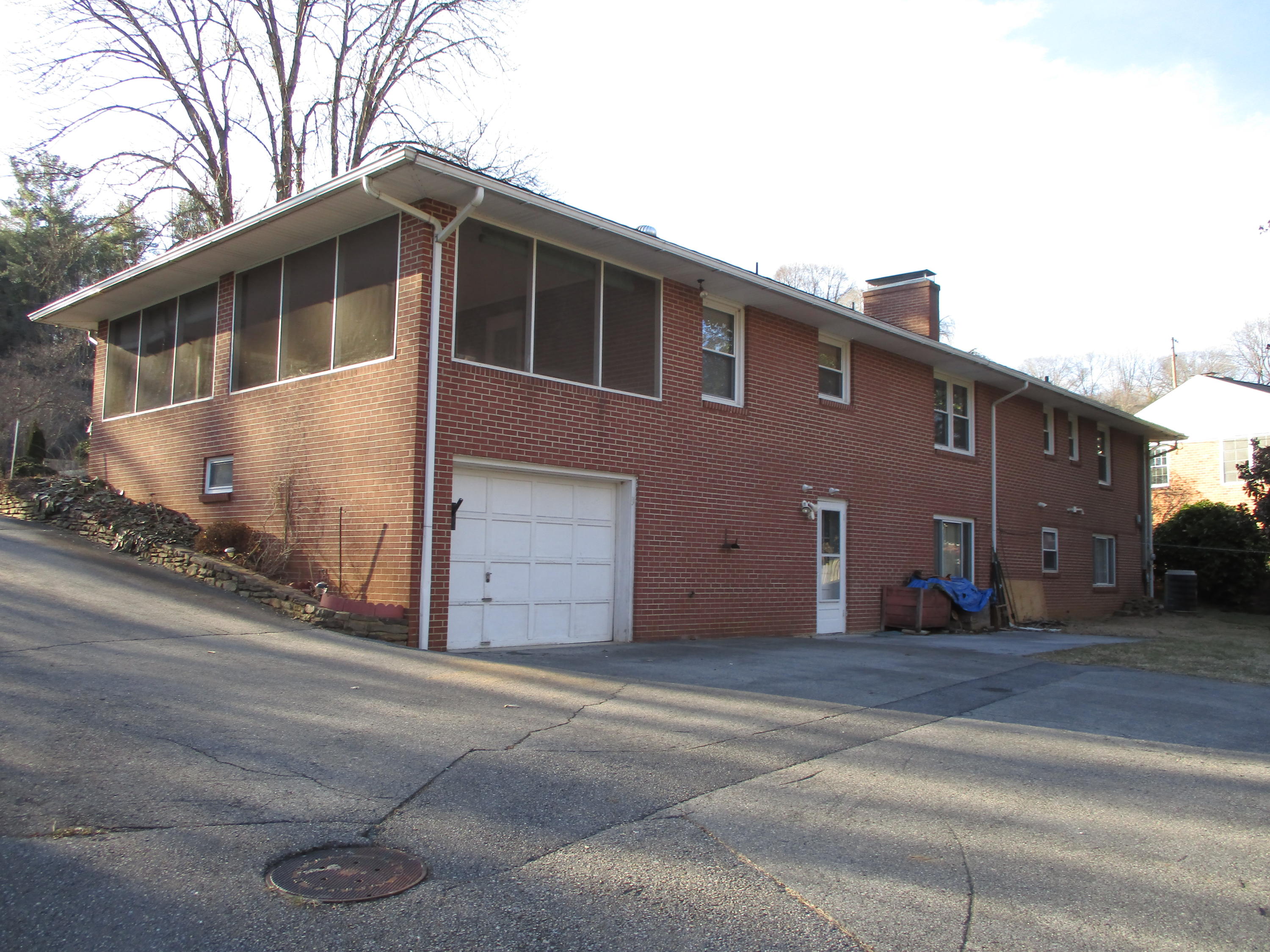 3590 Hartland Road Southwest Roanoke, VA 24015 - Photo 13 of 14 IMG_0214
