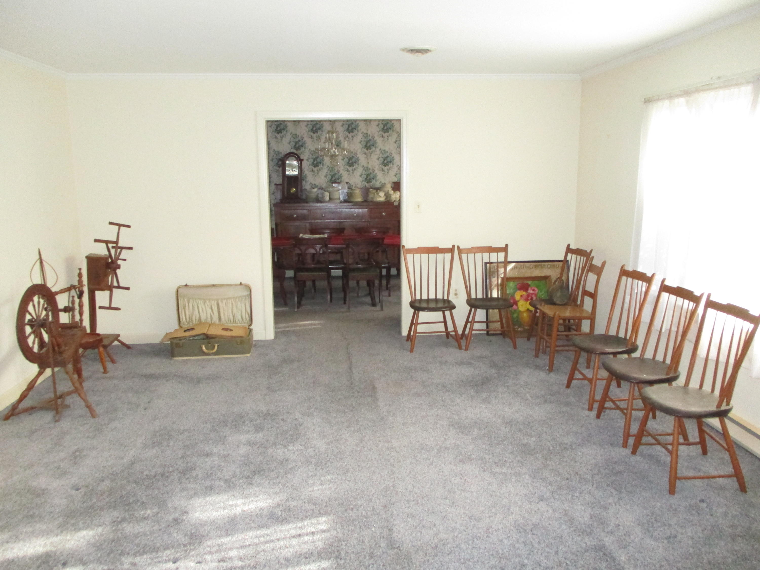 3590 Hartland Road Southwest Roanoke, VA 24015 - Photo 3 of 14 IMG_0216