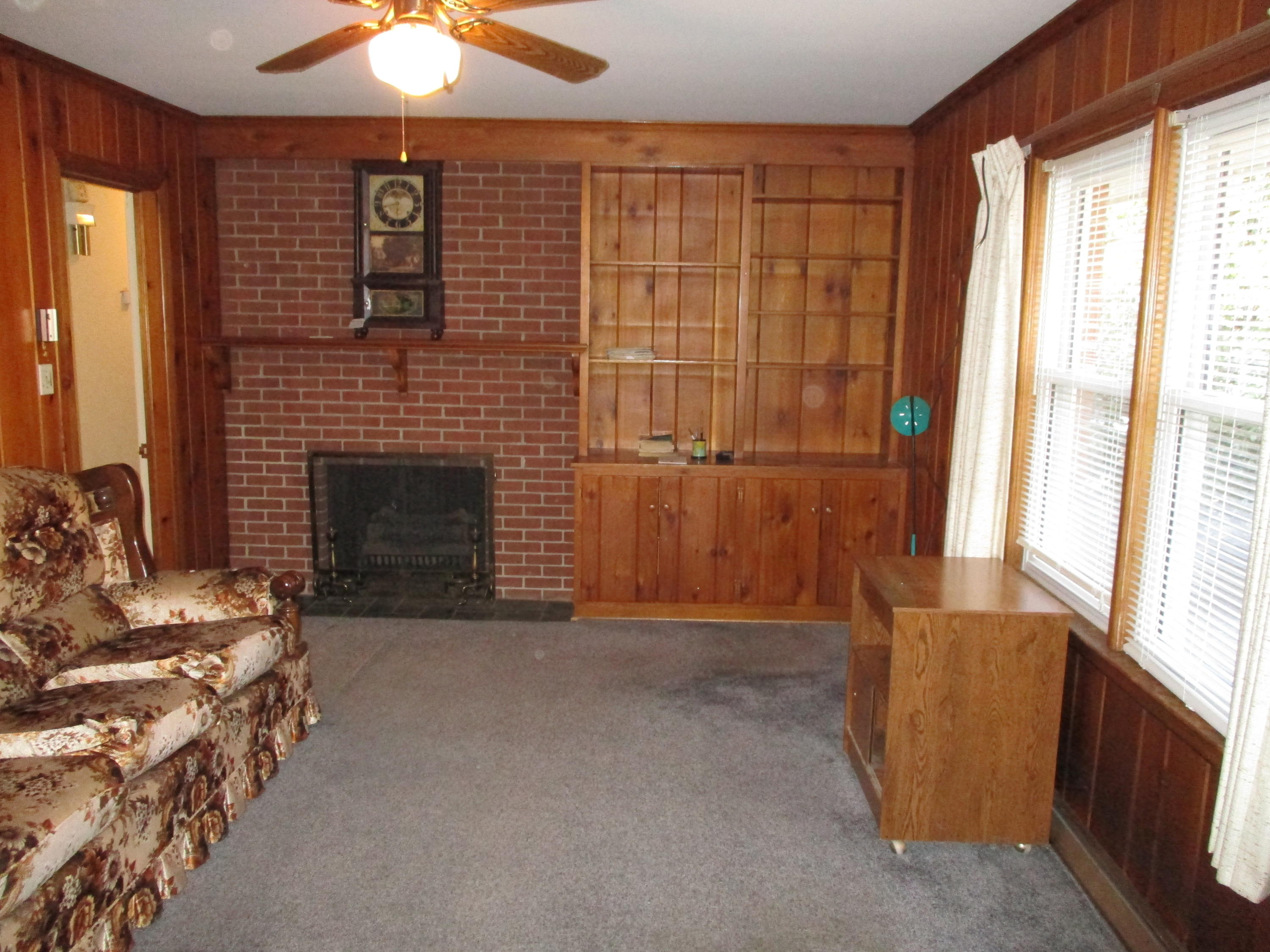 3590 Hartland Road Southwest Roanoke, VA 24015 - Photo 8 of 14 IMG_0221