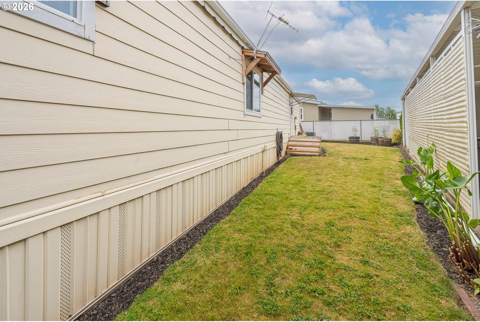 4374 Hazelgreen Road Northeast Salem, OR 97305 - Photo 11 of 33 Gallery Image 11