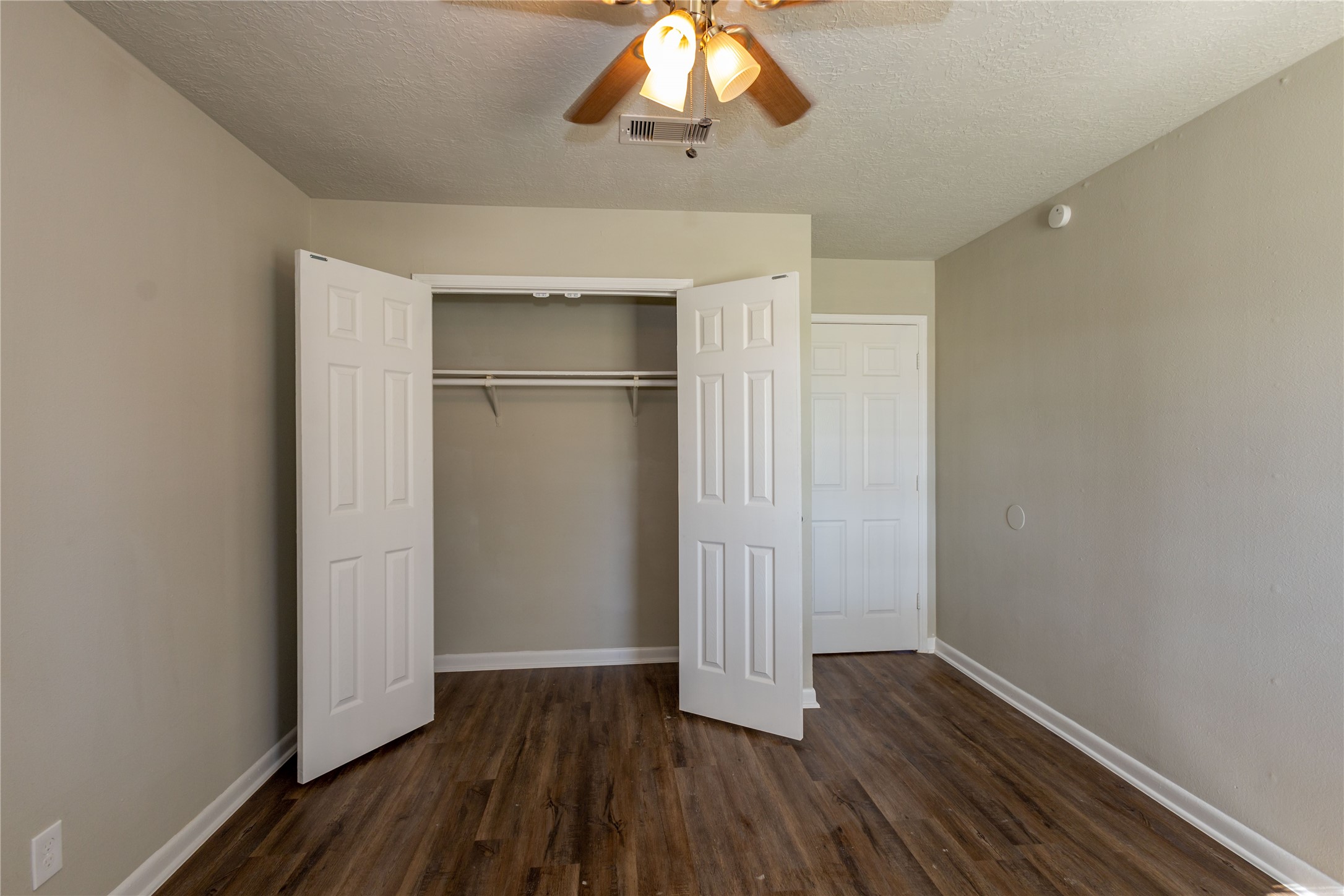 5810 Meadowview Road Beaumont, TX 77708 - Photo 13 of 30