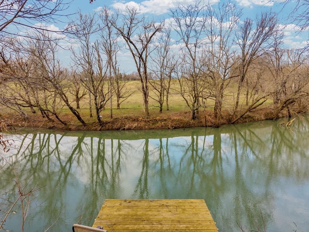 579 Blue Springs Road Sparta, TN 38583 - Photo 2 of 31