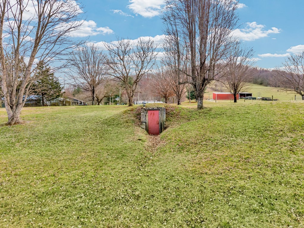 579 Blue Springs Road Sparta, TN 38583 - Photo 26 of 31