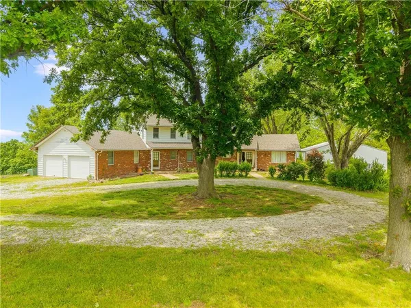 $1,475,000 | 13220 Highway 45, Parkville, MO 64152