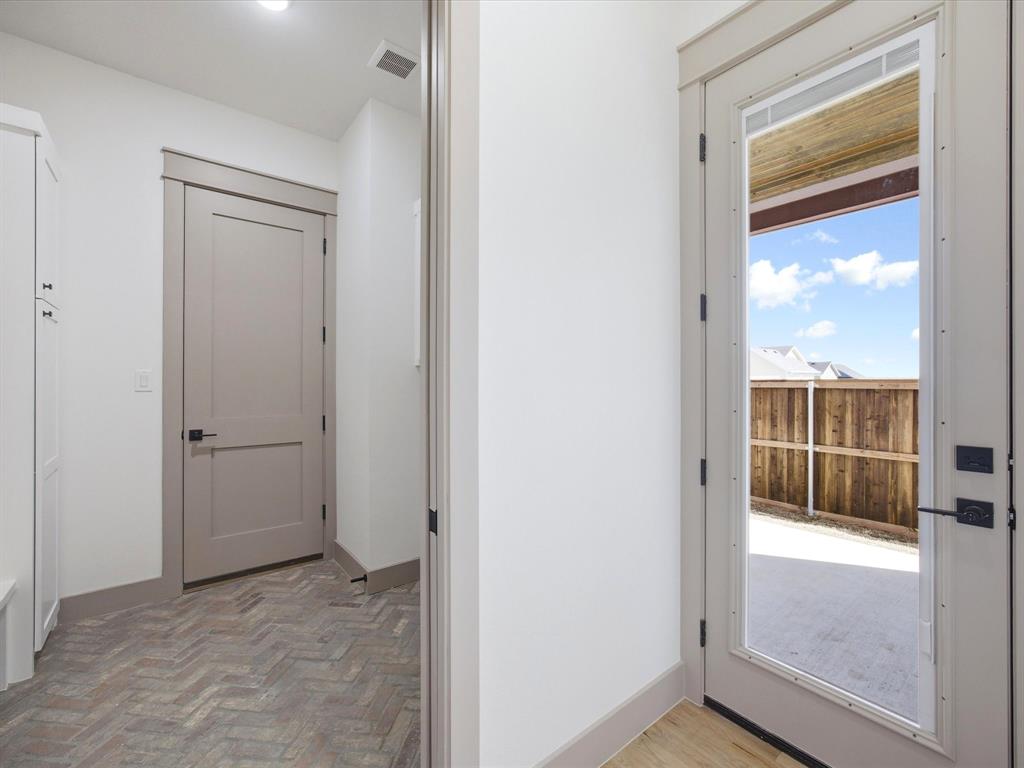 313 Dylan Way Midlothian, TX 76065 - Photo 15 of 40