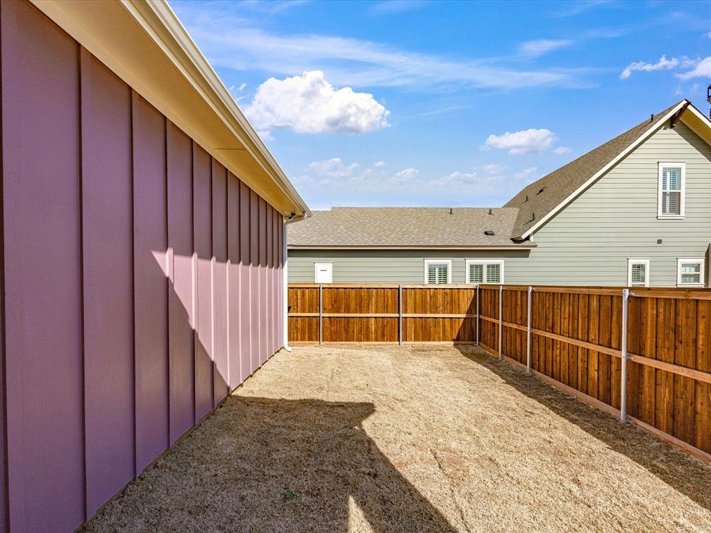 313 Dylan Way Midlothian, TX 76065 - Photo 34 of 40