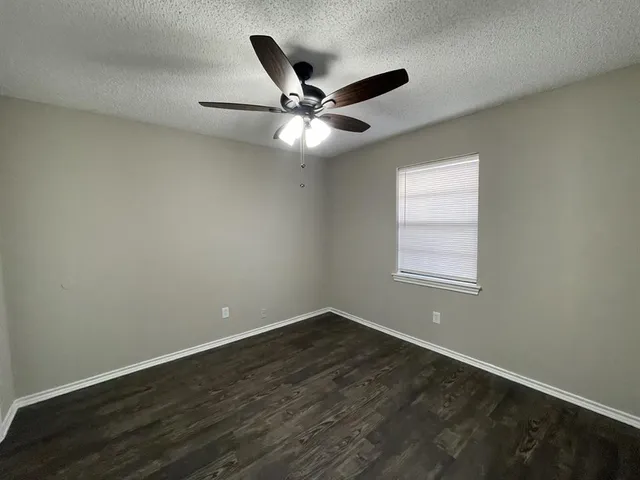 $1,995 | 4805 Crestmont Court, Arlington, TX 76017