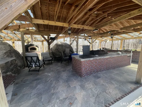 $689,900 | 7 Old Town Road, Seymour, CT 06483