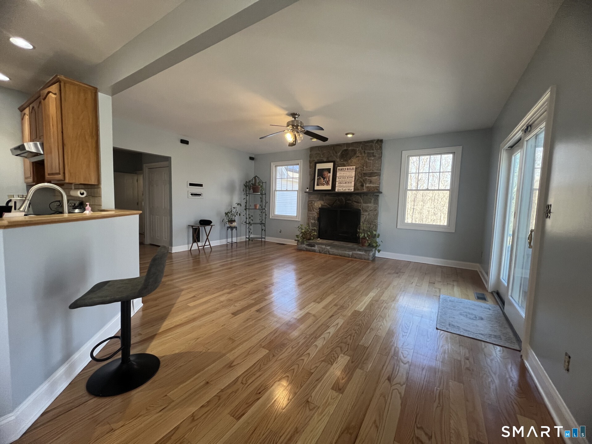 7 Old Town Road Seymour, CT 06483 - Photo 4 of 35