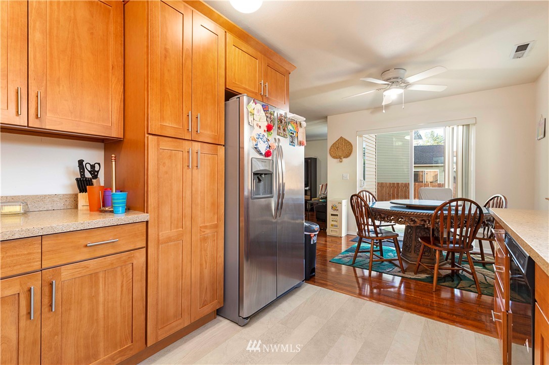 338 Index Avenue Southeast Renton, WA 98056 - Photo 13 of 27 Gallery Image 13