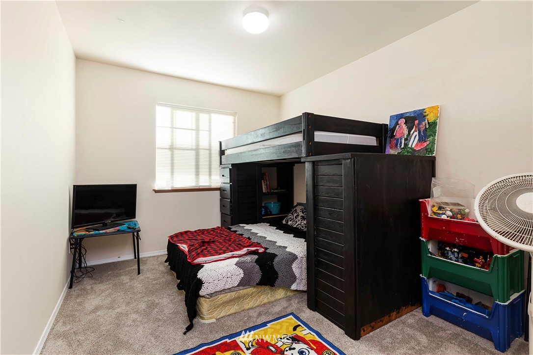 338 Index Avenue Southeast Renton, WA 98056 - Photo 17 of 27 Gallery Image 17
