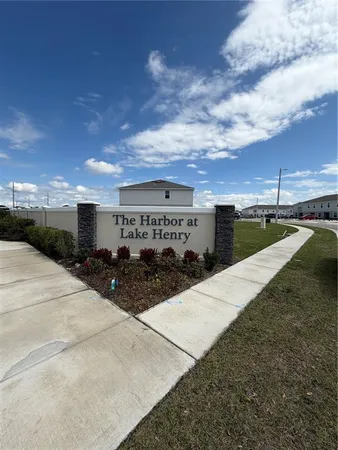 $1,950 | 211 Turtle Bay Avenue, Winter Haven, FL 33881