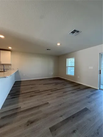 $1,950 | 211 Turtle Bay Avenue, Winter Haven, FL 33881
