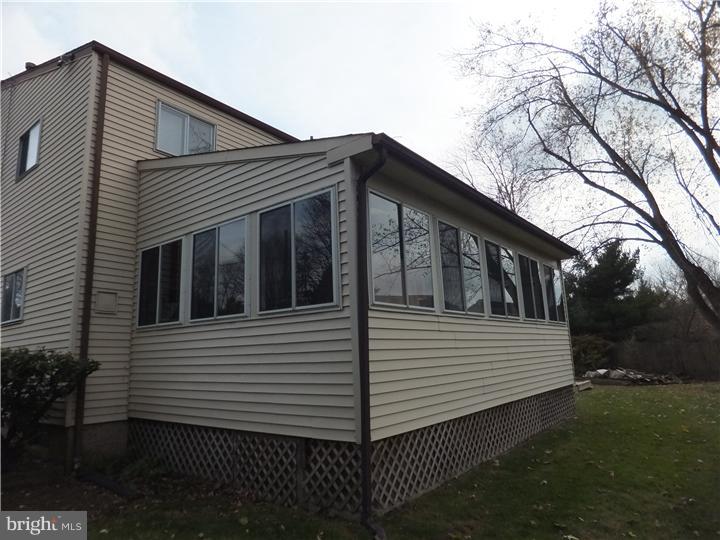 16 Broadale Road Doylestown, PA 18901 - Photo 4 of 22 Gallery Image 4