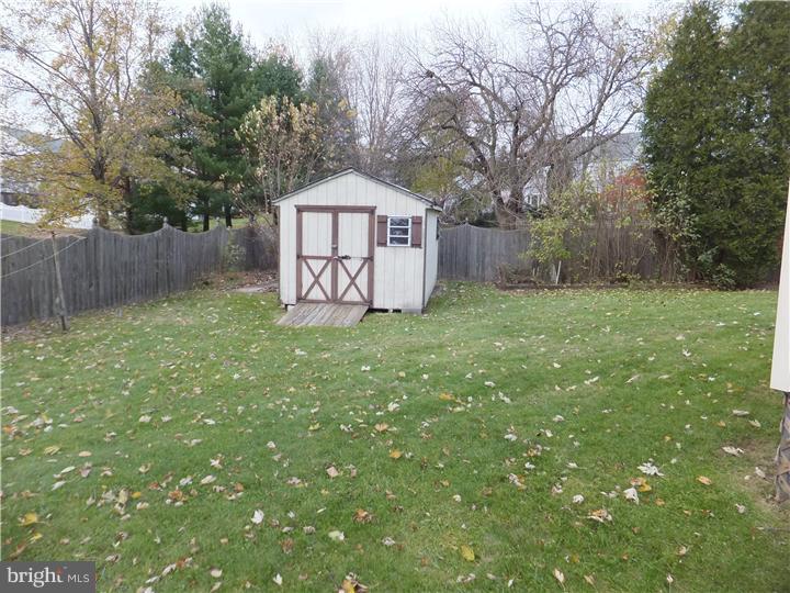 16 Broadale Road Doylestown, PA 18901 - Photo 5 of 22 Gallery Image 5