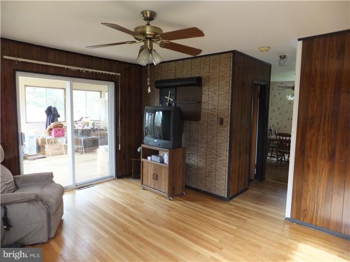 16 Broadale Road Doylestown, PA 18901 - Photo 7 of 22 Gallery Image 7
