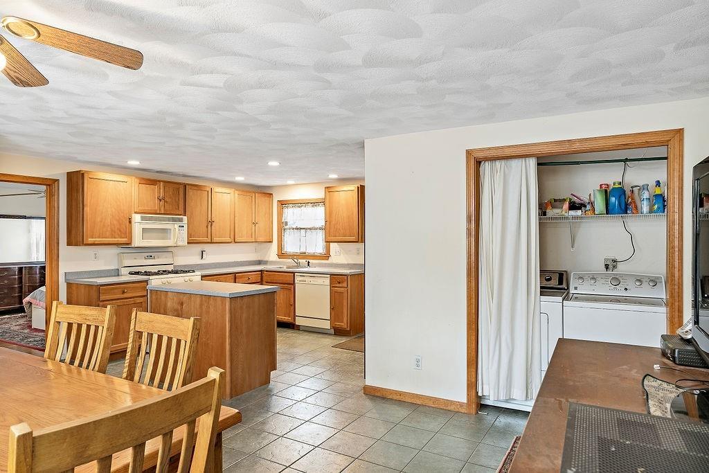 16 Ellery Road Waltham, MA 02453 - Photo 12 of 32 Gallery Image 12