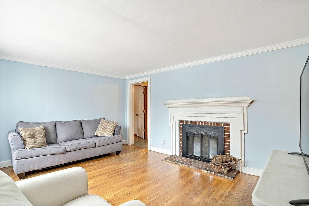 16 Ellery Road Waltham, MA 02453 - Photo 13 of 32 Gallery Image 13