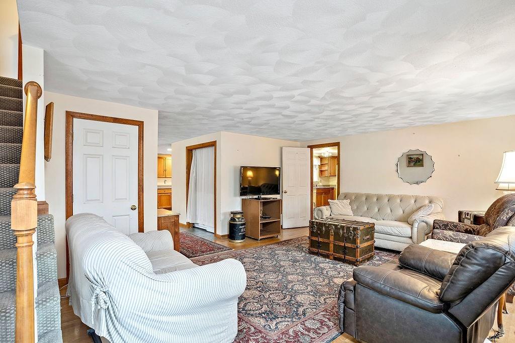 16 Ellery Road Waltham, MA 02453 - Photo 6 of 32 Gallery Image 6