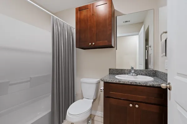 $1,350 | 155 South Bend Drive, Unit B, Willis, TX 77378