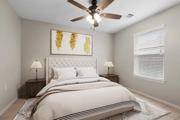 $1,350 | 155 South Bend Drive, Unit B, Willis, TX 77378