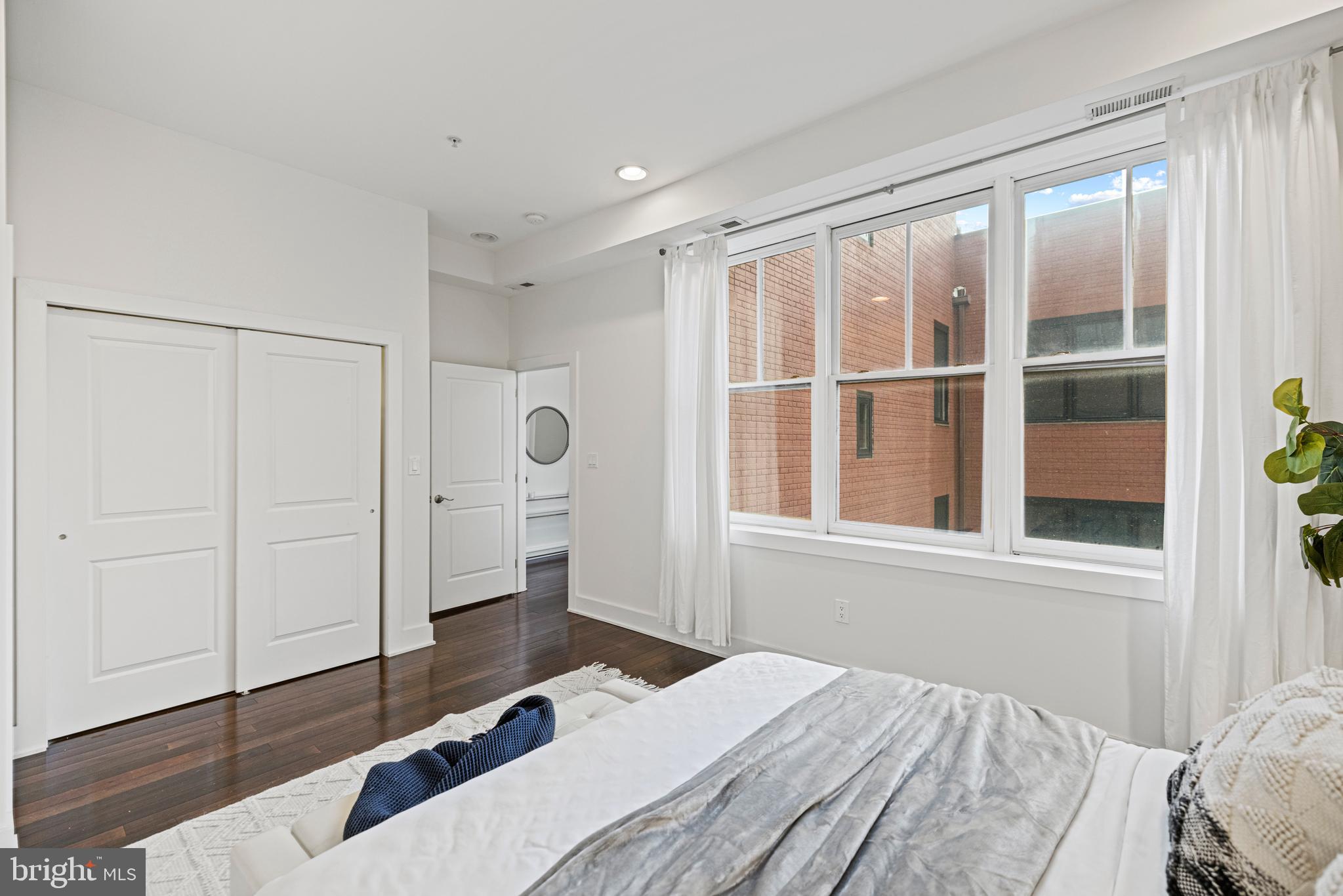 907 N Street Northwest, Unit B2 Washington, DC 20001 - Photo 21 of 27