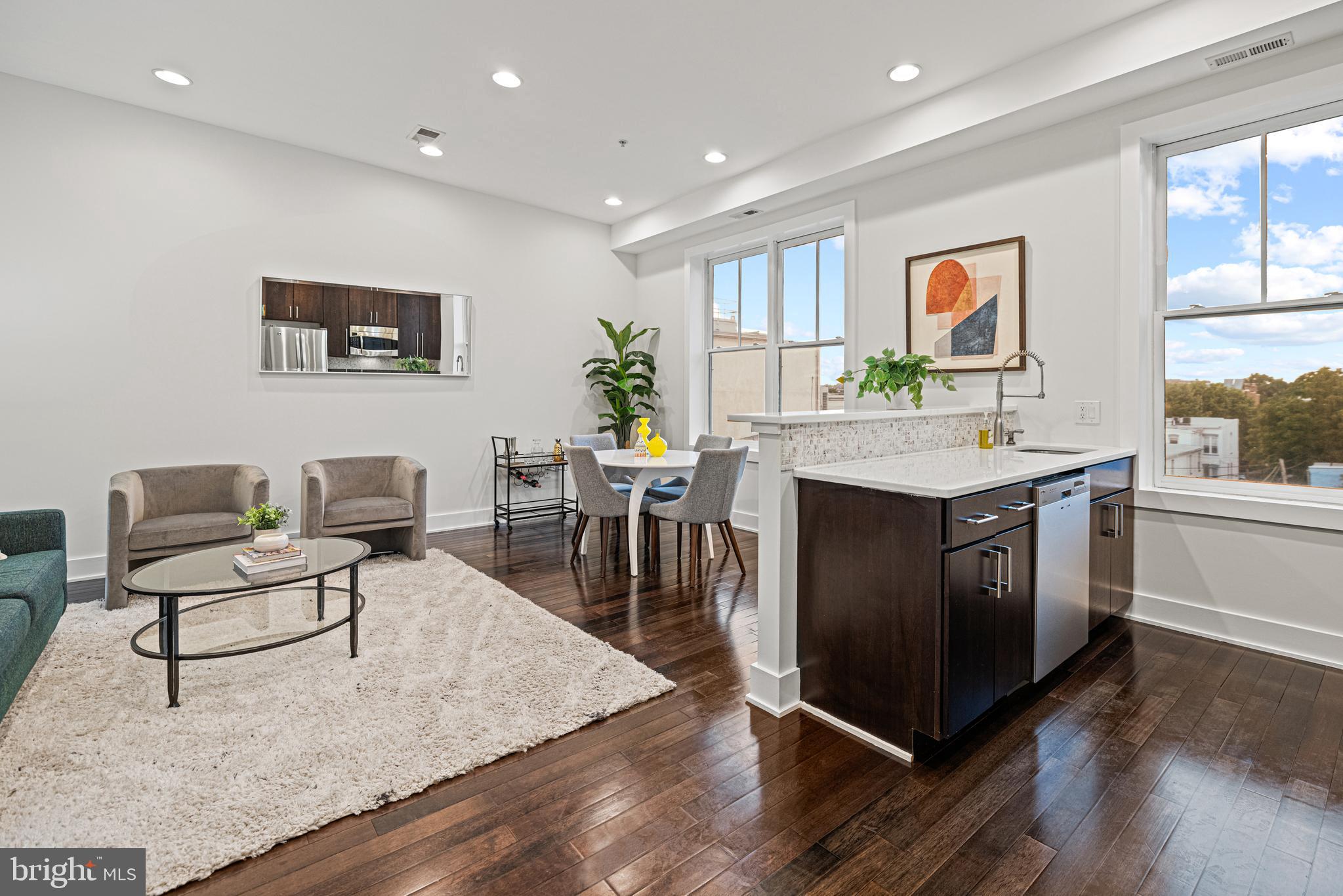 907 N Street Northwest, Unit B2 Washington, DC 20001 - Photo 4 of 27