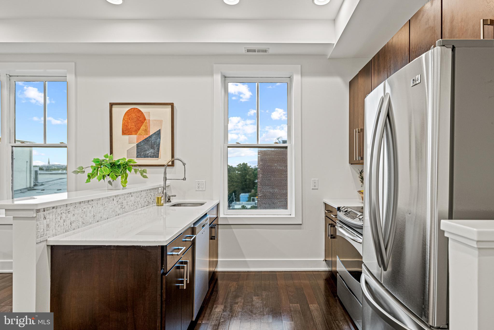 907 N Street Northwest, Unit B2 Washington, DC 20001 - Photo 10 of 27