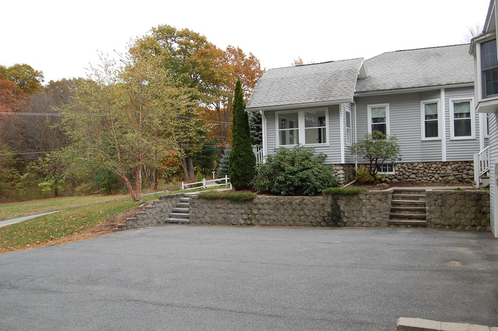 97 Bailey Road Holden, MA 01520 - Photo 4 of 23