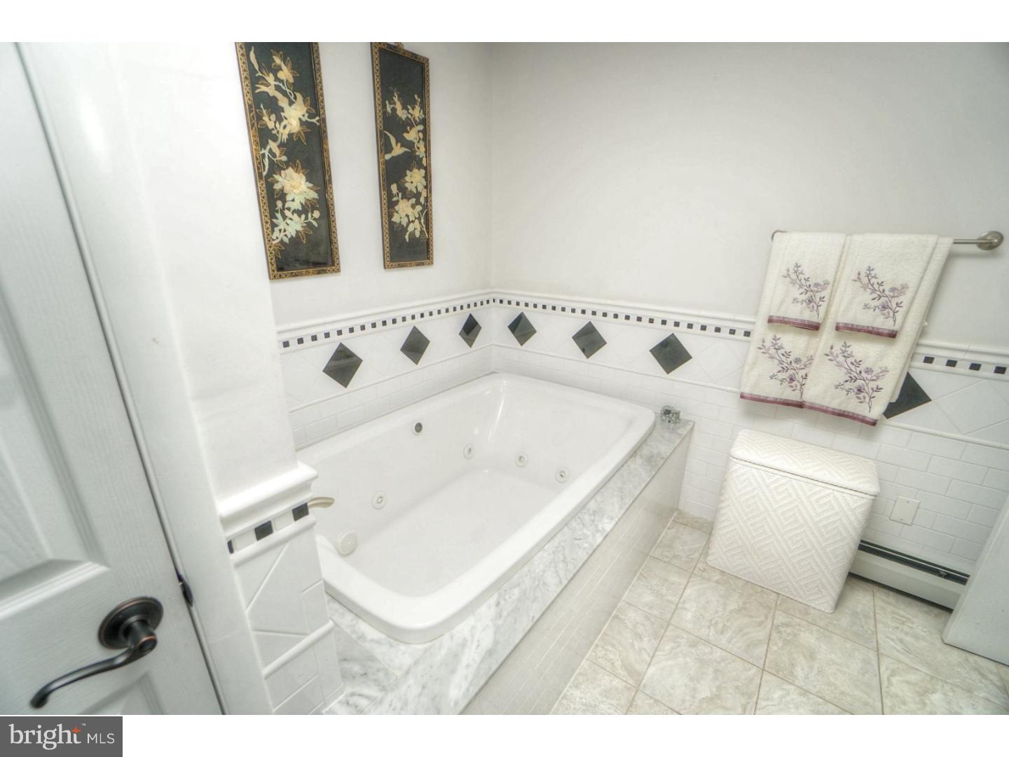 65 Starling Road Southampton, PA 18966 - Photo 15 of 25 Bathroom