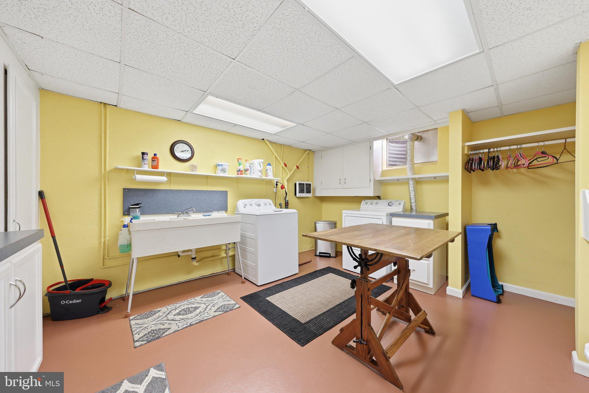 16913 Fairview Road Hagerstown, MD 21740 - Photo 33 of 57 Laundry Room