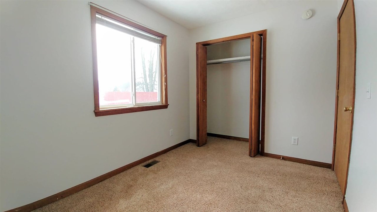 3300 Clyde Road Mesick, MI 49668 - Photo 9 of 12 1878704-8.JPG