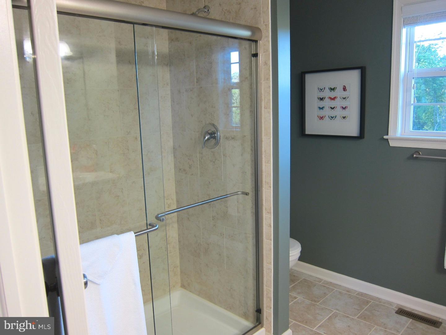 448 Welsh Hill Road Newark, DE 19702 - Photo 12 of 22 Master Bathroom