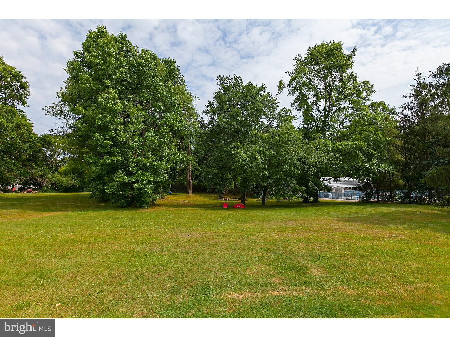 115 Lambs Road Sewell, NJ 08080 - Photo 5 of 18 Gallery Image 5