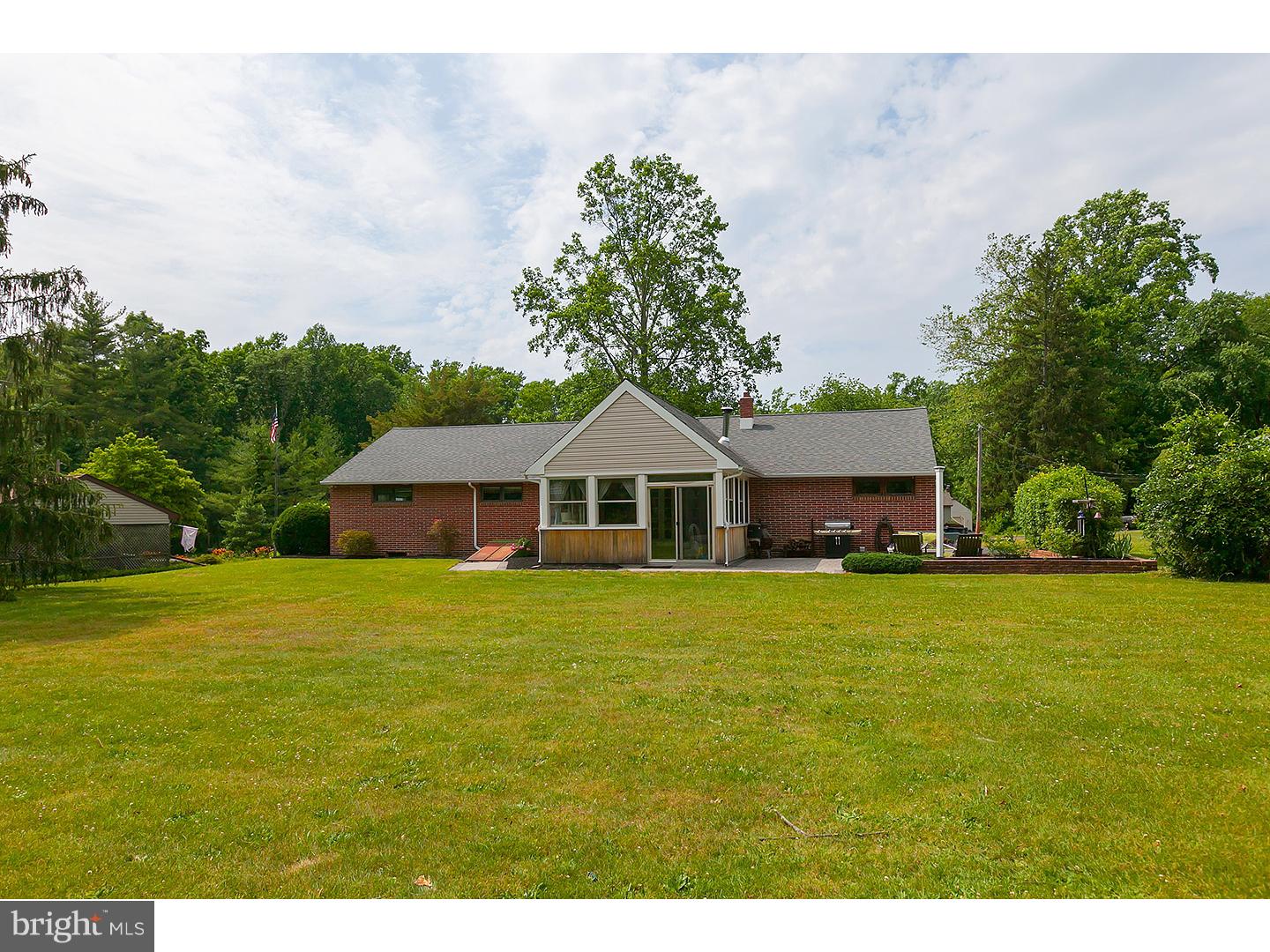 115 Lambs Road Sewell, NJ 08080 - Photo 6 of 18 Gallery Image 6