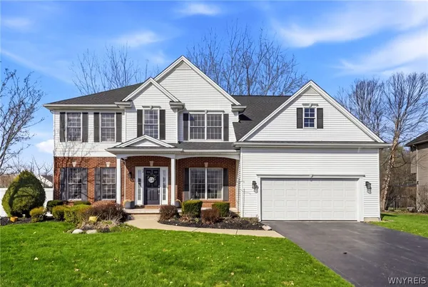 $730,000 | 36 Haverton Lane, Amherst, NY 14228