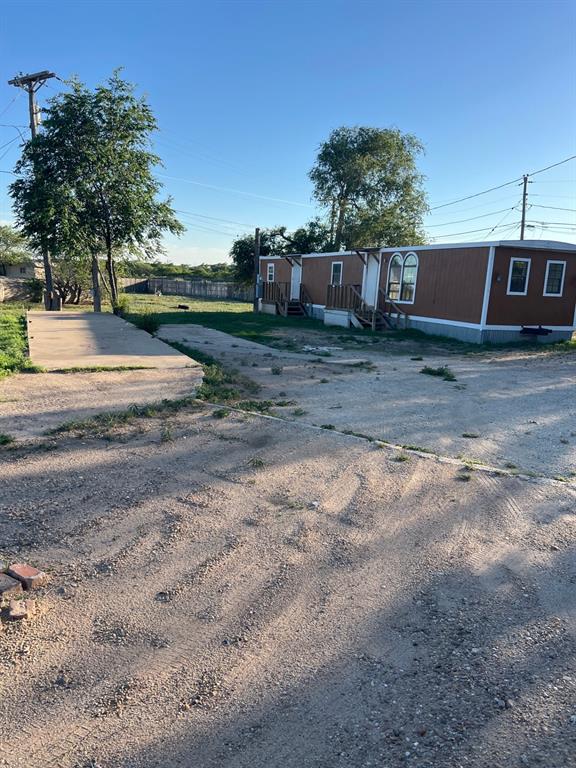 908 Fir Street Plainview, TX 79072 - Photo 20 of 25