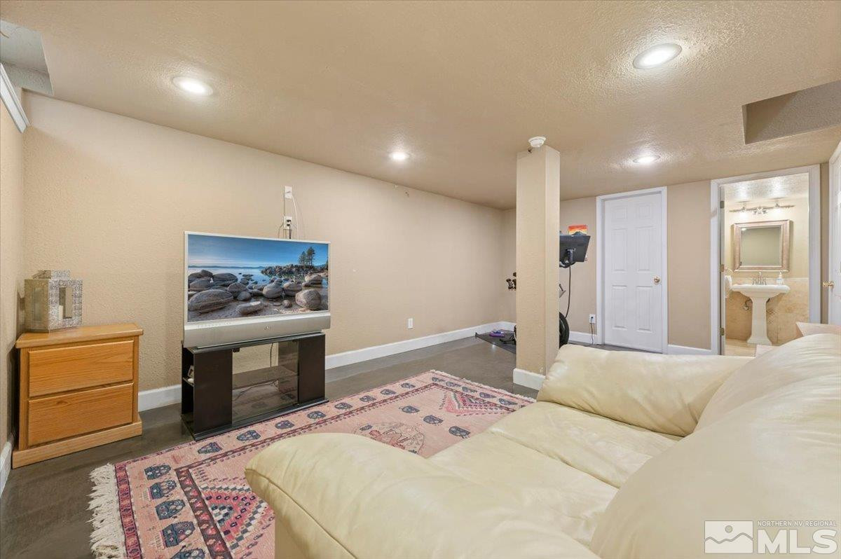 864 Daniel Drive Reno, NV 89509 - Photo 25 of 40 Photo 25