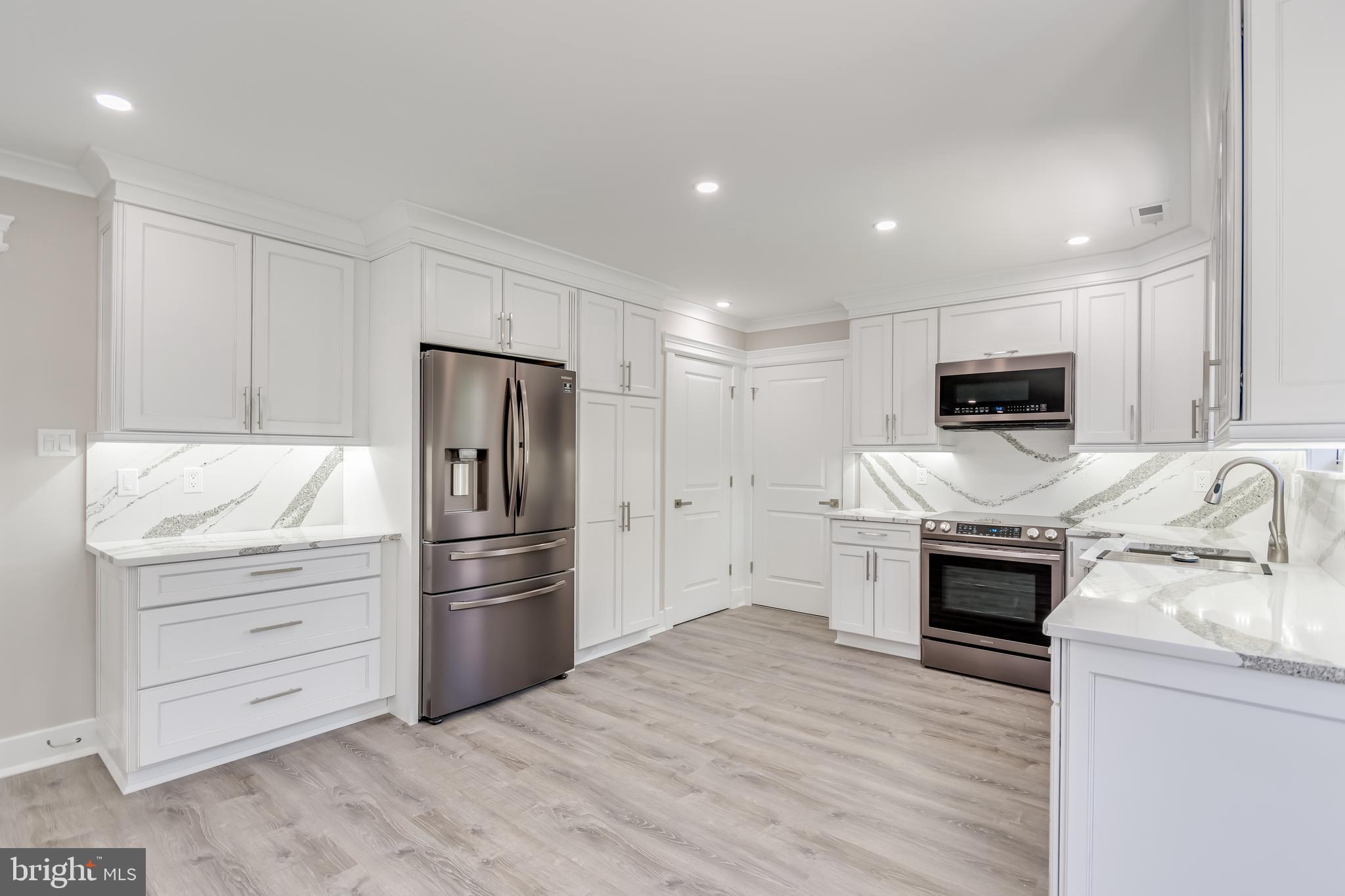 40 Springcress Drive Delran, NJ 08075 - Photo 4 of 31 Gallery Image 4