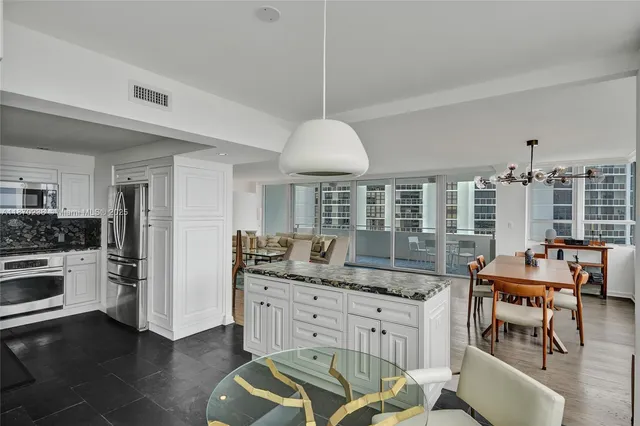 $1,350,000 | 11 Island Avenue, Unit 1611, Miami Beach, FL 33139