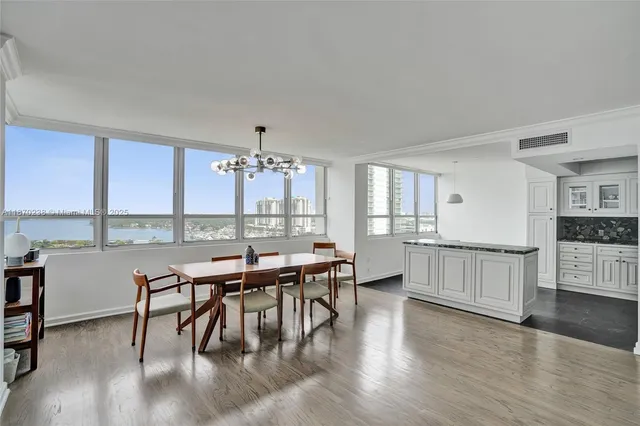 $1,350,000 | 11 Island Avenue, Unit 1611, Miami Beach, FL 33139
