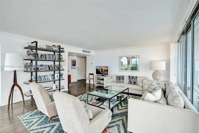 $1,350,000 | 11 Island Avenue, Unit 1611, Miami Beach, FL 33139