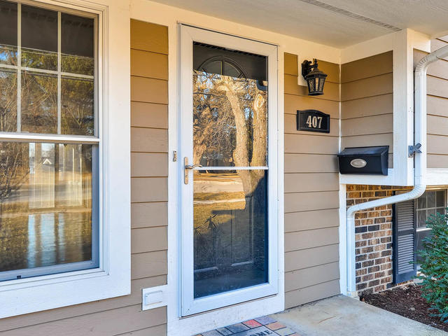 407 Highland Road Grayslake, IL 60030 - Photo 4 of 24 Gallery Image 4