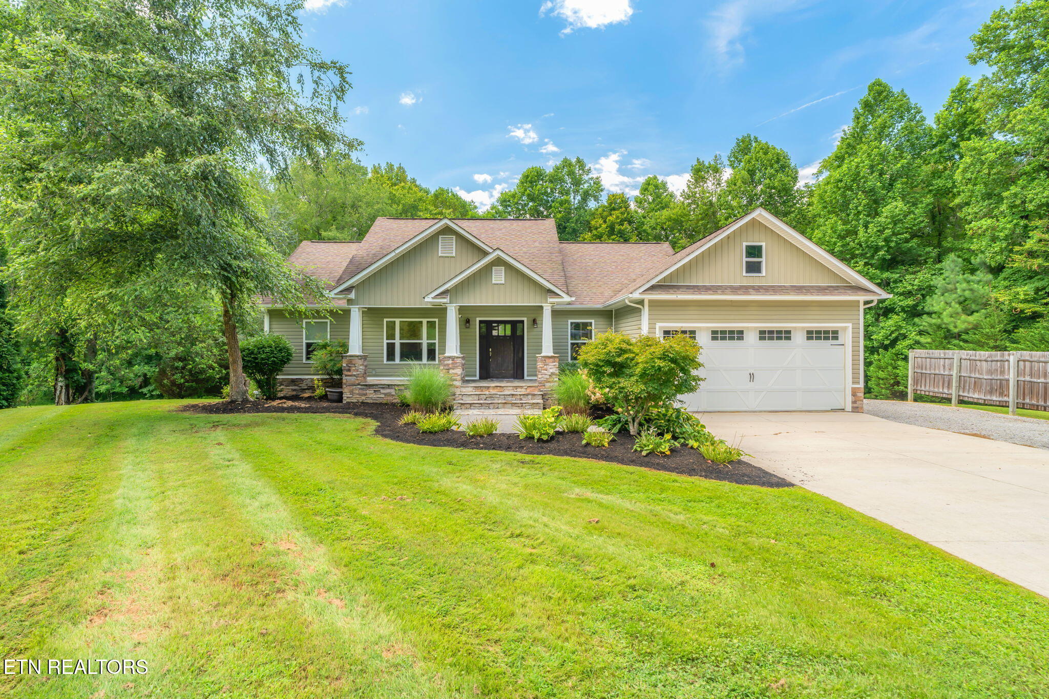 62-web-or-mls-179 Champ West Road-7