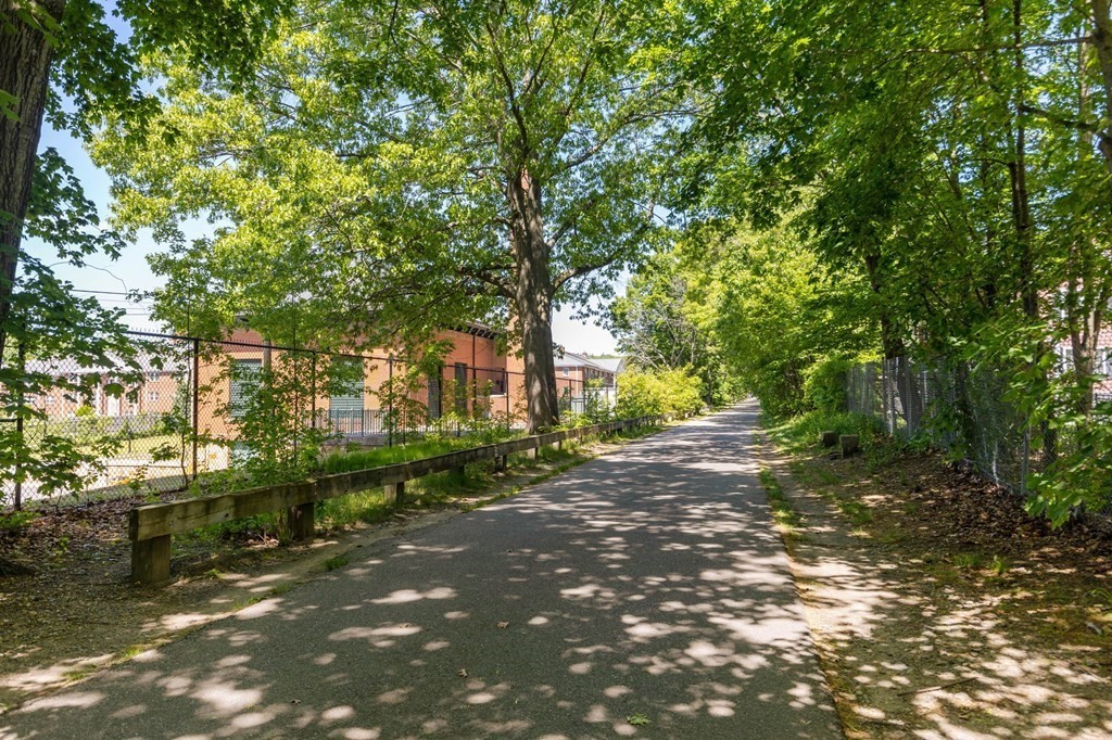 40 Brattle Street, Unit 7 Arlington, MA 02476 - Photo 25 of 25