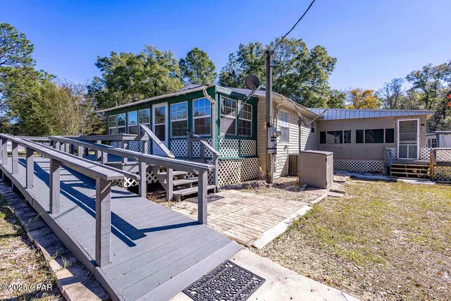 $149,900 | 3939 Anders Road, Caryville, FL 32427